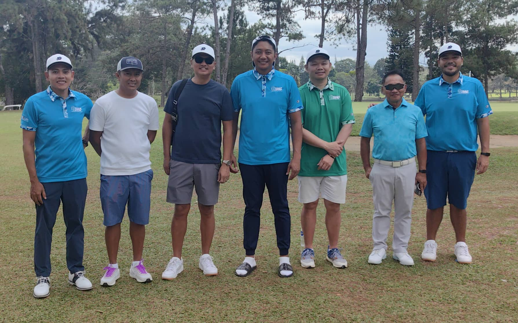  Members of the Tagaytay Midlands team which seized the lead in the Aviator division of the 75th Philippine Airlines Men's Regular Interclub golf team championships at Del Monte Golf Club in Manolo Fortich, Bukidnon. From left: Arnold Pulido, Yancy Siladan, Bong de Silva, RJ Rizada, Jenz Tecson, Demi Saclot, and Carlos Jimenez.